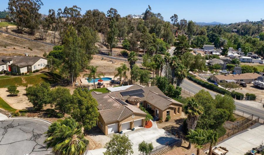 26138 Wyndemere, Escondido, CA 92026 - 4 Beds, 3 Bath
