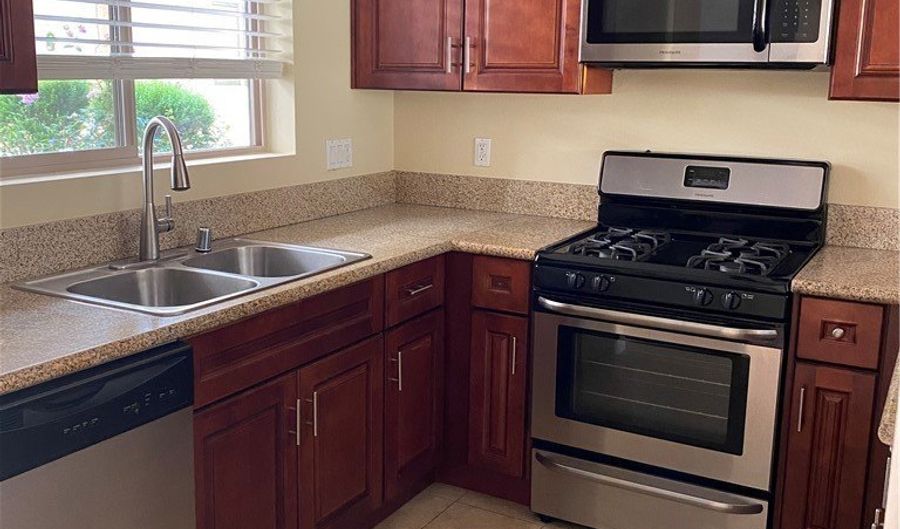15435 Vanowen, Los Angeles, CA 91406 - 43 Beds, 24 Bath