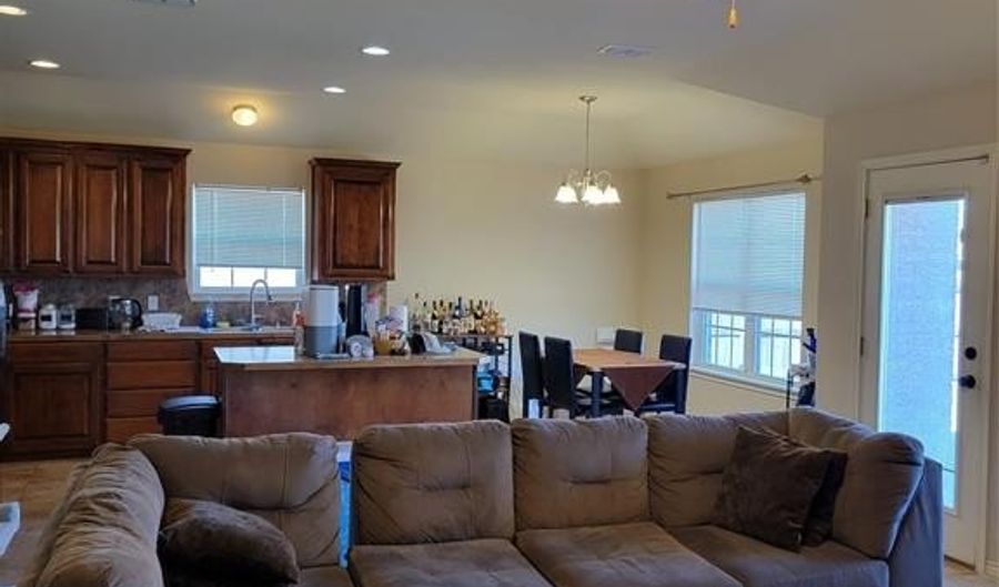 318 Sugarberry Ave, Abilene, TX 79602 - 3 Beds, 2 Bath