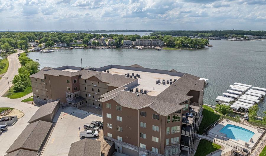 570 Linden Drive 203, Arnolds Park, IA 51331 - 4 Beds, 2 Bath