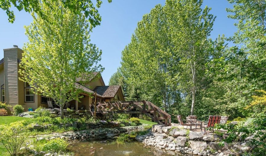 907 RIVERSIDE Dr, Bellevue, ID 83313 - 5 Beds, 4 Bath