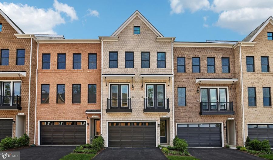 42200 SHINING STAR Sq Homesite 4533, Ashburn, VA 20148 - 4 Beds, 5 Bath