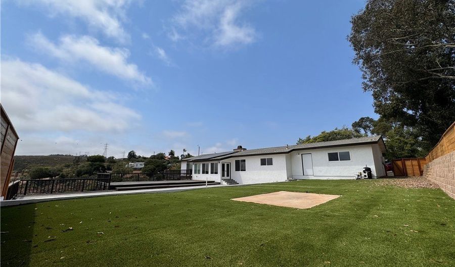 19808 Fortuna Del Este, Escondido, CA 92029 - 5 Beds, 3 Bath
