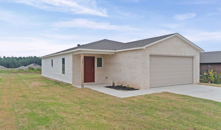 7001 Potomac Trl, Bauxite, AR 72011 - 3 Beds, 2 Bath