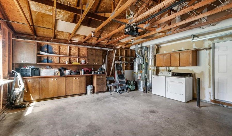 19027 SW STRICKLAND Dr, Beaverton, OR 97007 - 3 Beds, 2 Bath