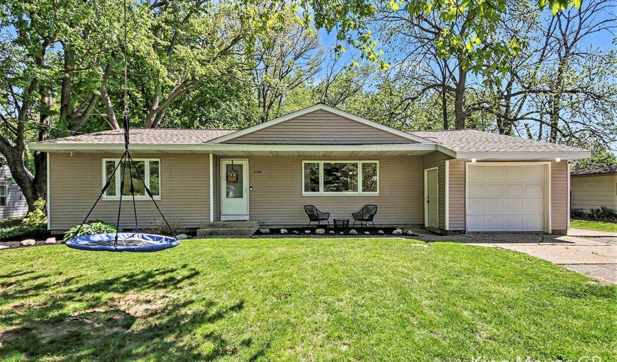 11108 56th Ave, Allendale, MI 49401 - 3 Beds, 2 Bath