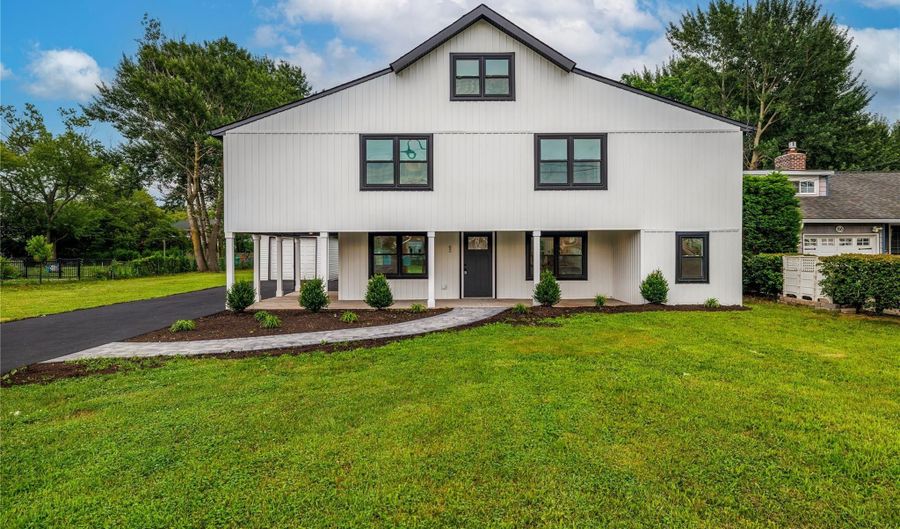 62 Central Ave, Amityville, NY 11701 - 5 Beds, 3 Bath
