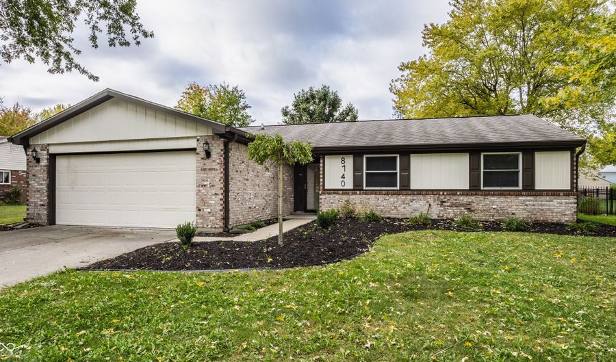 8740 Royal Meadow Dr, Indianapolis, IN 46217 - 3 Beds, 2 Bath