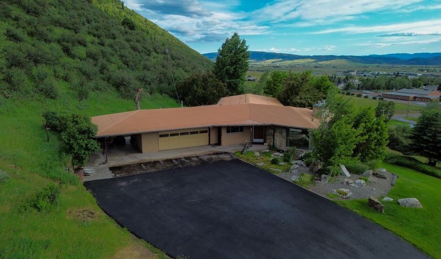 590 E 5TH Ave, Afton, WY 83110 - 5 Beds, 3 Bath