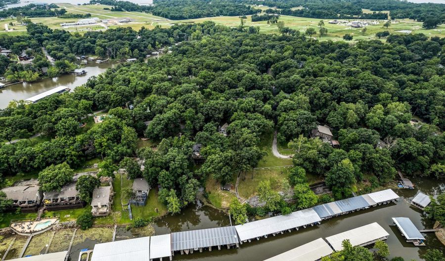 1607 Privateer Ln, Afton, OK 74331 - 2 Beds, 2 Bath