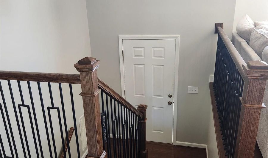 466 12TH St, Alabaster, AL 35007 - 3 Beds, 2 Bath