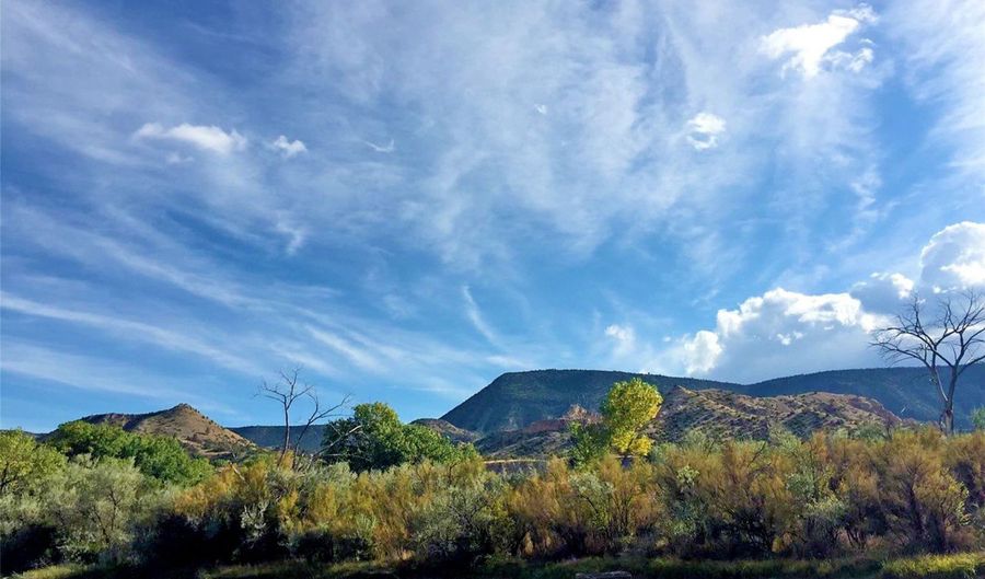 71 County Road 155, Abiquiu, NM 87510 - 4 Beds, 5 Bath