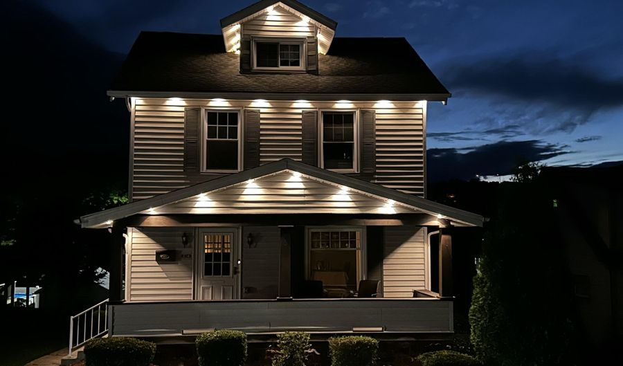 214 23rd Ave, Altoona, PA 16601 - 3 Beds, 2 Bath