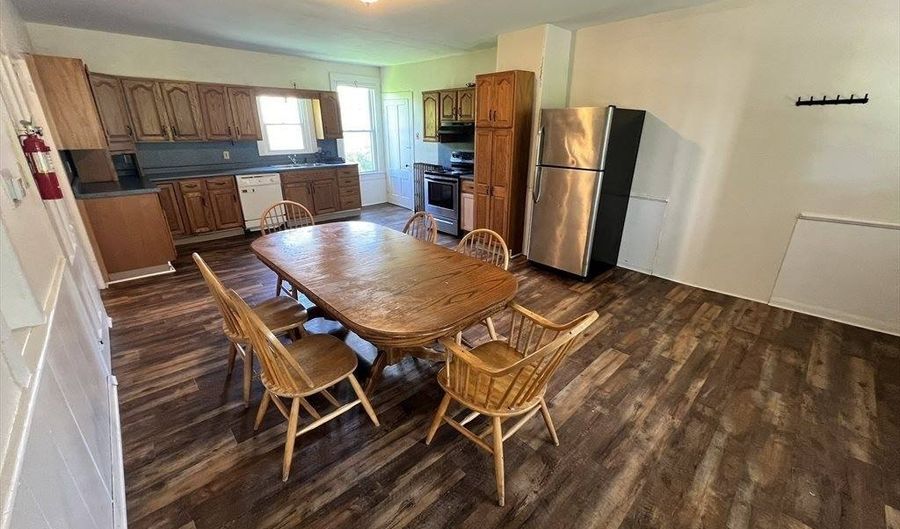 986 S East St #A, Amherst, MA 01002 - 4 Beds, 2 Bath