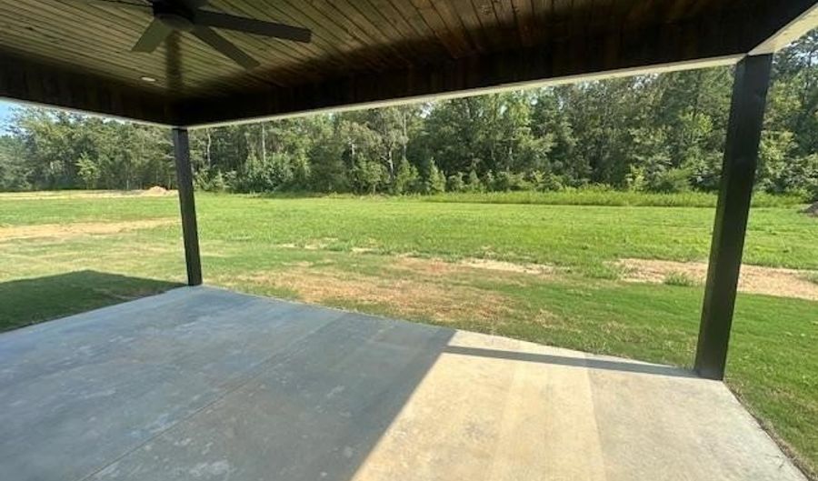 1112 Duke Dr, Bauxite, AR 72011 - 4 Beds, 2 Bath