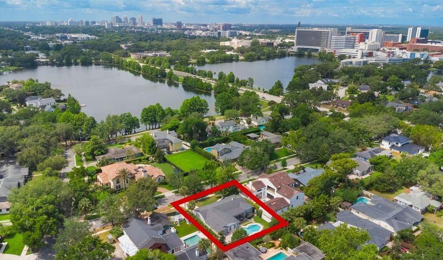 1245 MUNSTER St, Orlando, FL 32803 - 4 Beds, 3 Bath