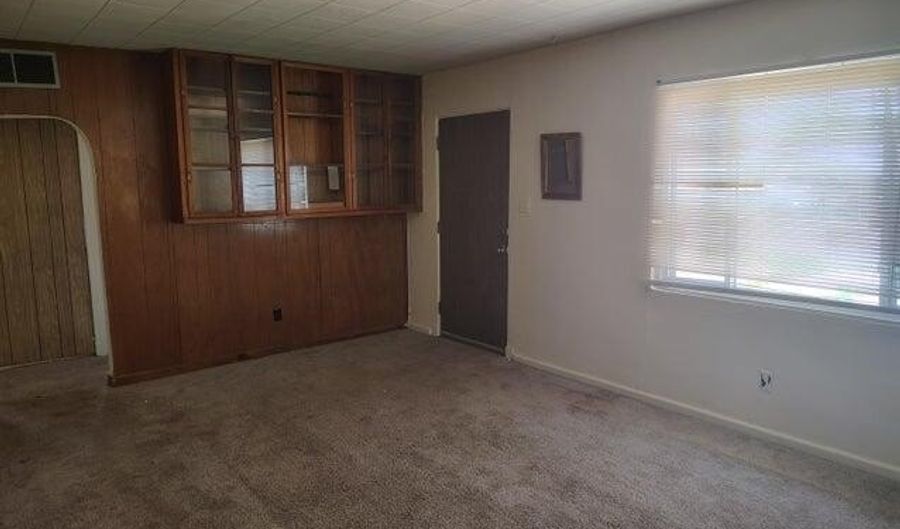 1007 W Castillo Ave, Belen, NM 87002 - 2 Beds, 1 Bath