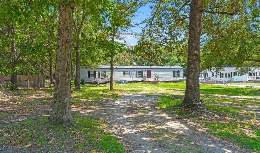 262 Albacore Rd, Bonneau, SC 29431 - 3 Beds, 2 Bath