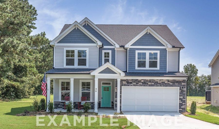 315 Queensferry Dr, Aberdeen, NC 28387 - 5 Beds, 4 Bath