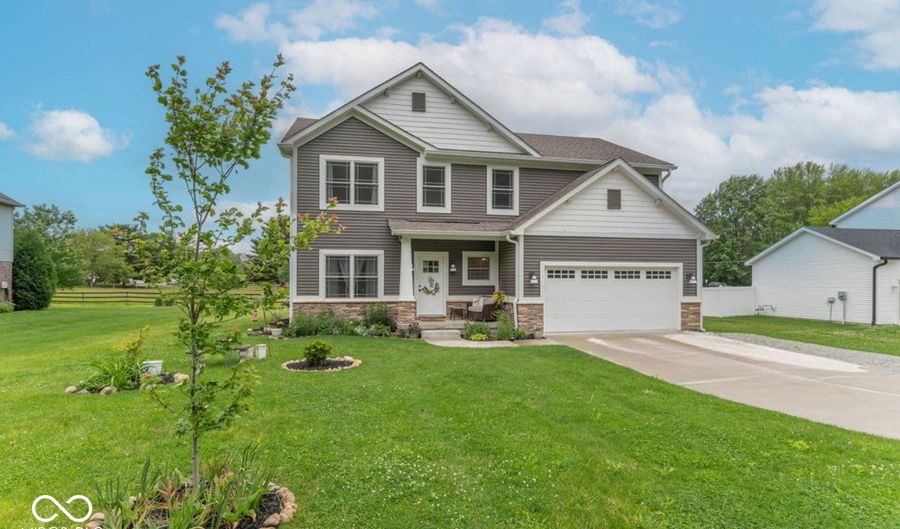 1417 Layton Rd, Anderson, IN 46011 - 4 Beds, 3 Bath