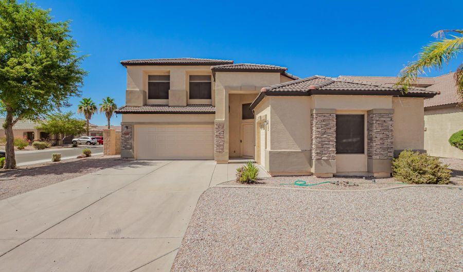 1120 E JAHNS Dr, Casa Grande, AZ 85122 - 5 Beds, 3 Bath