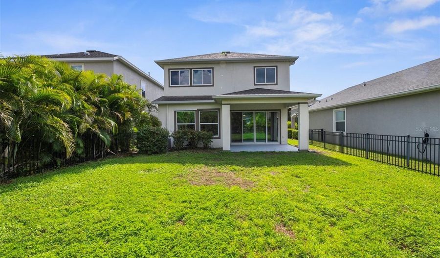 6909 OLD BENTON Dr, Apollo Beach, FL 33572 - 3 Beds, 3 Bath