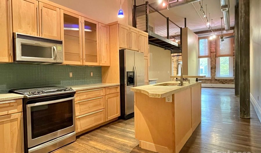 52 Biltmore Ave 104, Asheville, NC 28801 - 1 Beds, 2 Bath