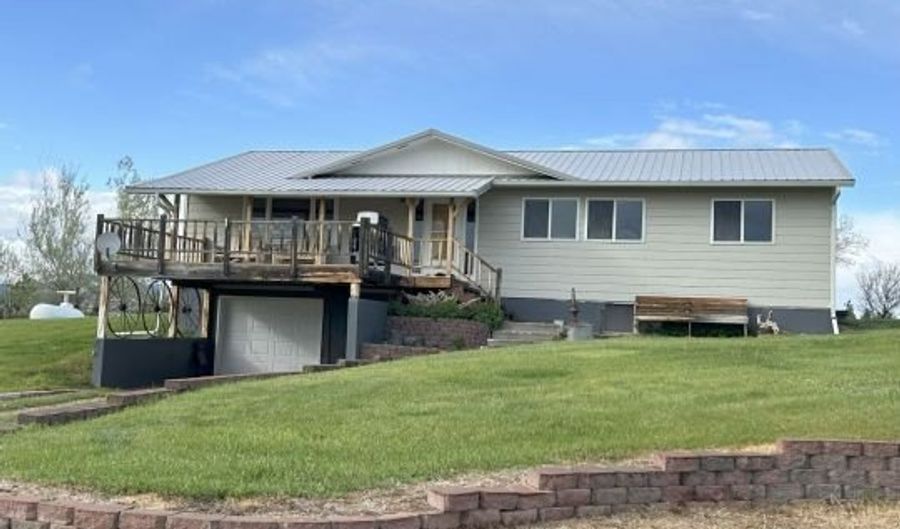 3771 W US HWY 212, Ashland, MT 59003 - 3 Beds, 2 Bath