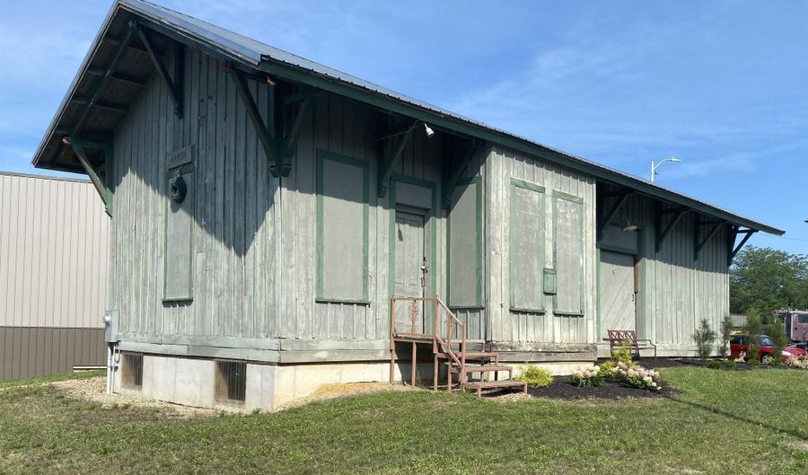 103 W Rochester St, Akron, IN 46910 - 0 Beds, 0 Bath