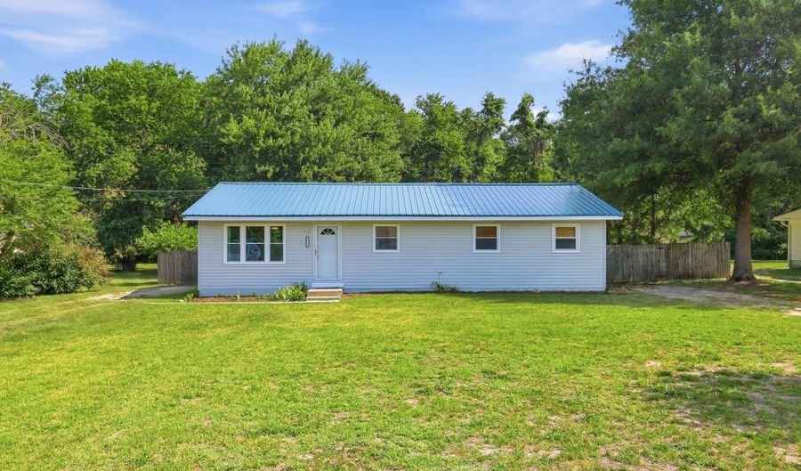 21791 PINE HAVEN Rd, Lincoln, DE 19960 - 4 Beds, 1 Bath
