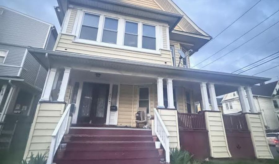 664-666 Iranistan Ave, Bridgeport, CT 06604 - 6 Beds, 2 Bath
