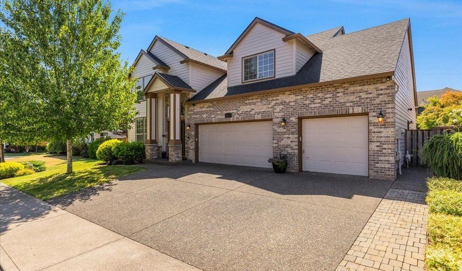 10756 SW WELLINGTON Ln, Wilsonville, OR 97070 - 4 Beds, 3 Bath