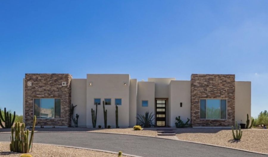 30317 N 64TH St, Cave Creek, AZ 85331 - 4 Beds, 5 Bath