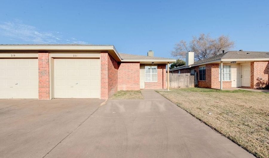 221 Grover Ave, Lubbock, TX 79416 - 3 Beds, 2 Bath