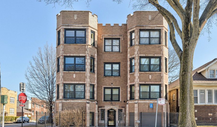 8101 S Loomis Blvd 3, Chicago, IL 60620 - 2 Beds, 1 Bath