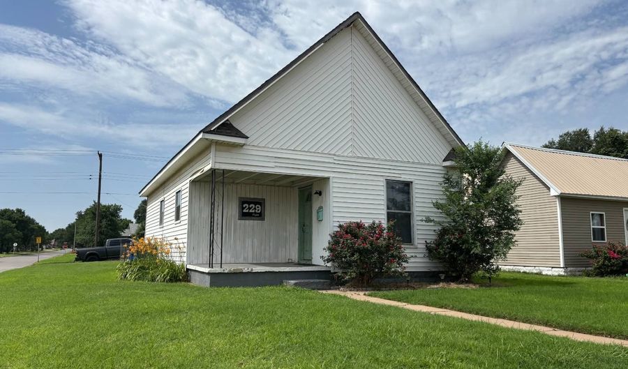 229 E Flynn, Alva, OK 73717 - 2 Beds, 1 Bath