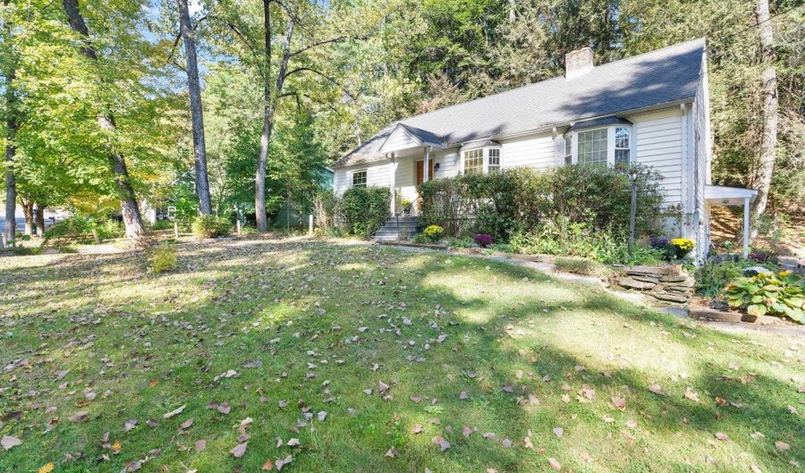 85 Stockwell Dr, Brattleboro, VT 05301 - 5 Beds, 3 Bath