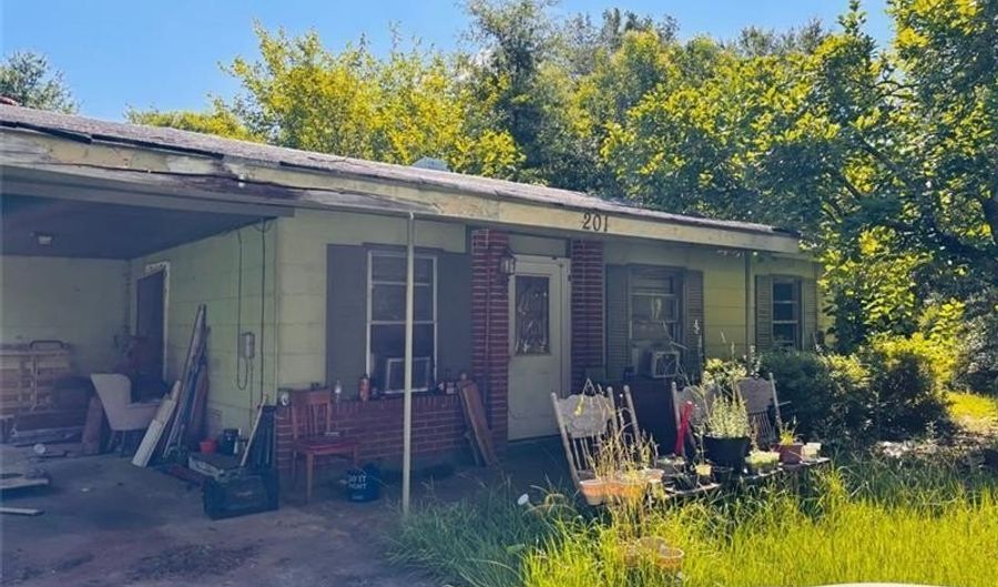 201 MOORE, Albany, GA 31705 - 3 Beds, 1 Bath