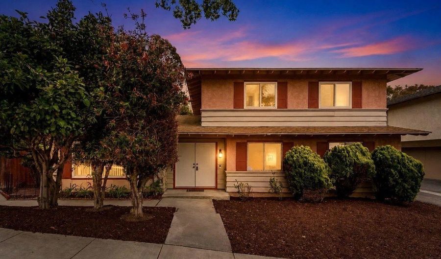 2134 Via Robles, Oceanside, CA 92054 - 3 Beds, 3 Bath