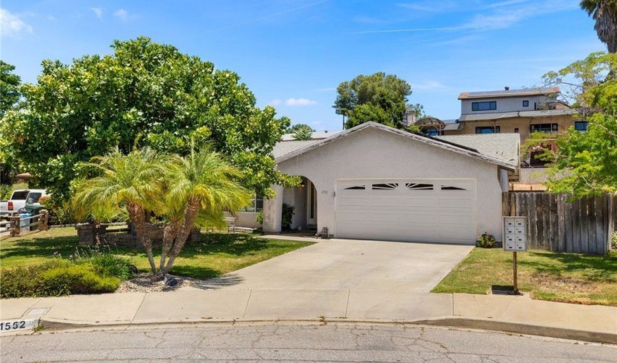 1552 Russell Pl, Escondido, CA 92025 - 4 Beds, 2 Bath