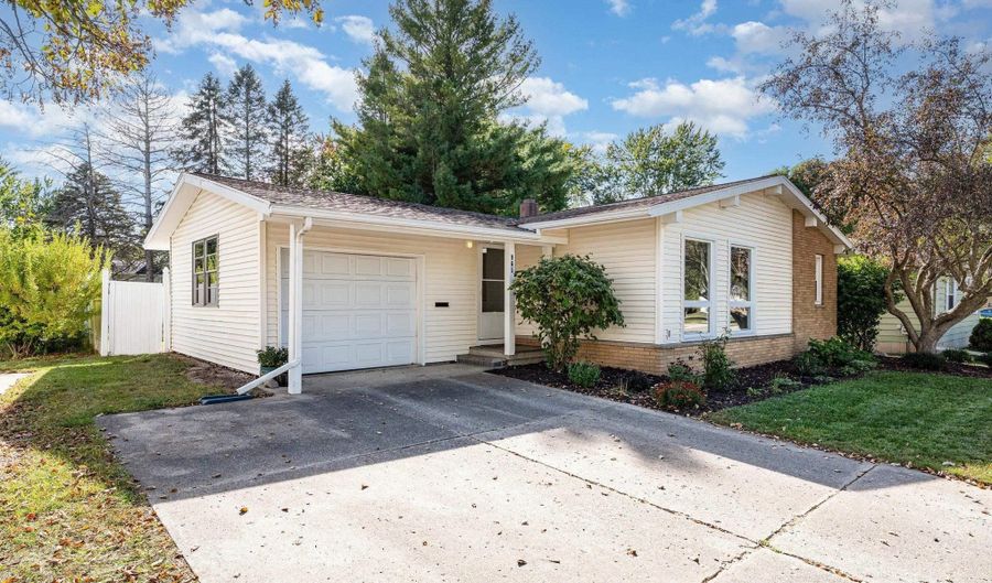 965 Iowa St, Alma, MI 48801 - 3 Beds, 2 Bath
