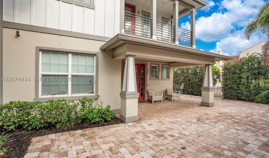 555 Peachtree Rd, Orlando, FL 32804 - 4 Beds, 3 Bath