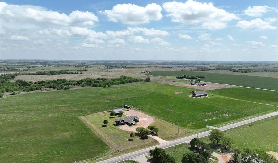 1887 State Highway 92, Amber, OK 73018 - 3 Beds, 3 Bath