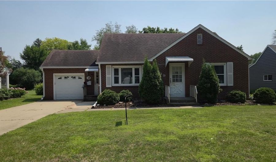 1509 2nd Ave SW, Austin, MN 55912 - 3 Beds, 2 Bath