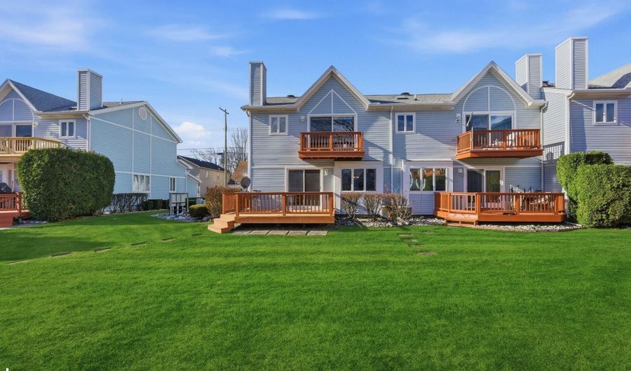 140 Kenyon, Algonac, MI 48001 - 2 Beds, 3 Bath