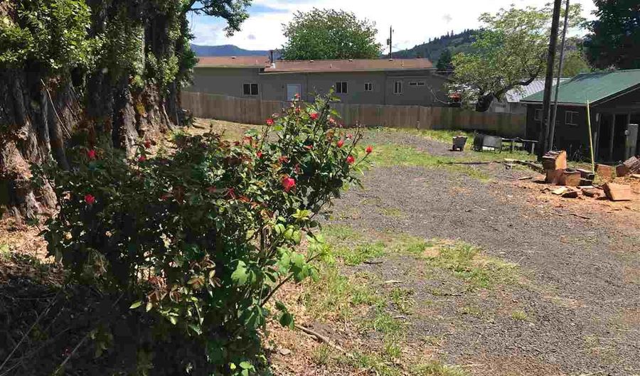 182 W Main Next To Lot # 3 St, Alsea, OR 97324 - 0 Beds, 0 Bath