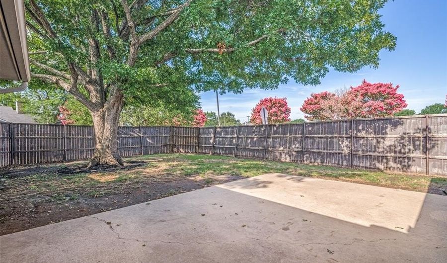 1300 Crestview Dr, Allen, TX 75002 - 3 Beds, 2 Bath