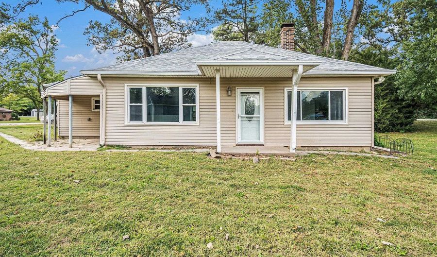 102 Oak Ln, Ashland, NE 68003 - 2 Beds, 1 Bath