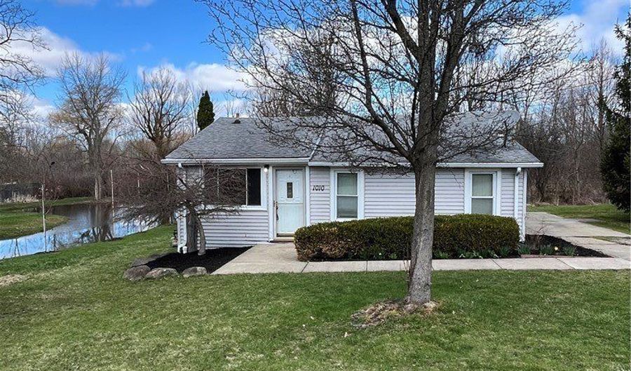 1010 Moneta Ave, Aurora, OH 44202 - 3 Beds, 1 Bath