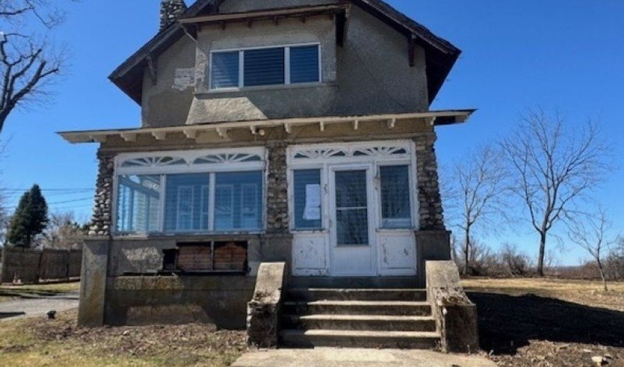 25 Prospect Ave, Andover, NJ 07821 - 3 Beds, 2 Bath